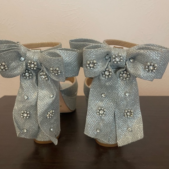 Nicola Bathie Shoes - Antonio Melani x Nicola Bathie Lila Bow Detail Platform Dress Sandals silver